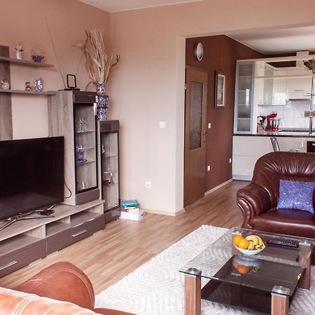 Apartment Juric Kastel Novi Bagian luar foto