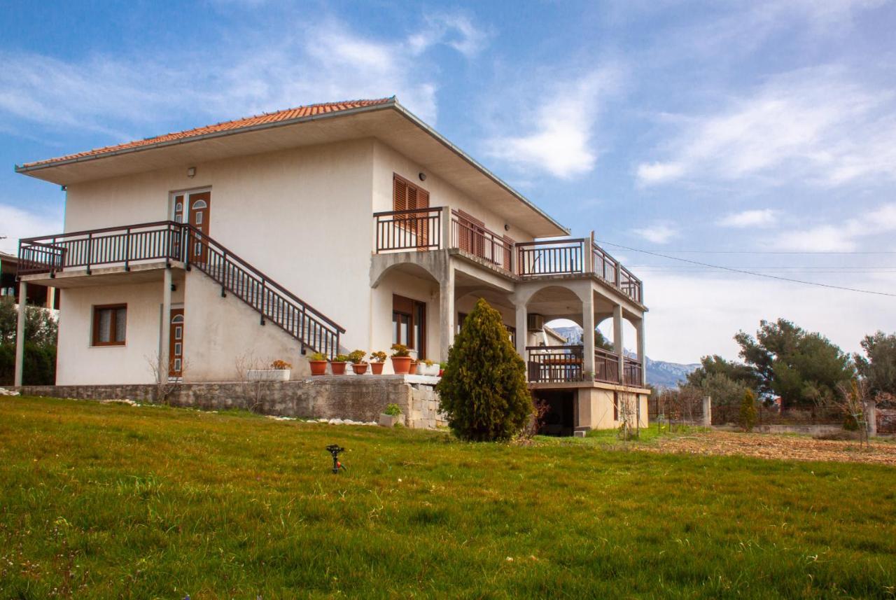 Apartment Juric Kastel Novi Bagian luar foto