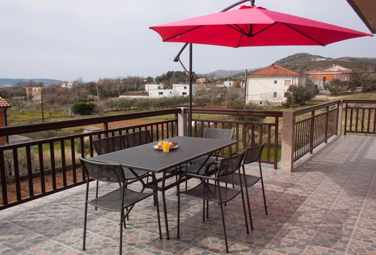Apartment Juric Kastel Novi Bagian luar foto