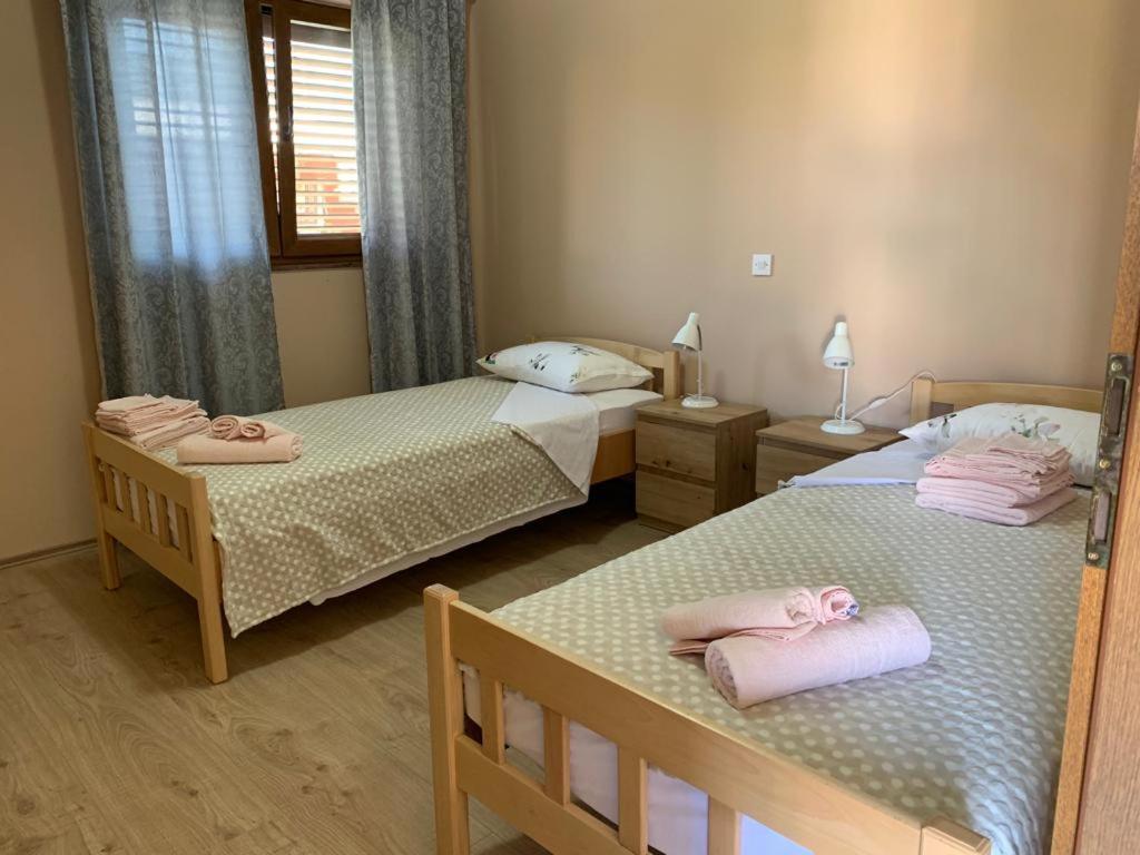 Apartment Juric Kastel Novi Bagian luar foto