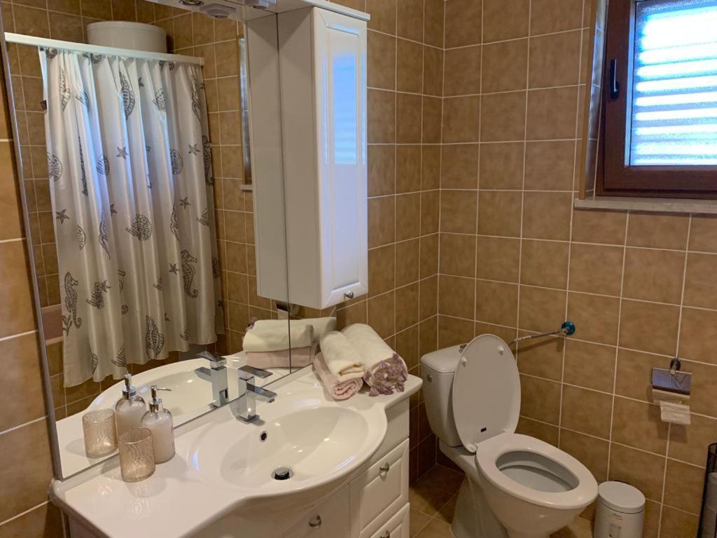 Apartment Juric Kastel Novi Bagian luar foto